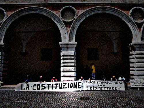 La facciata del Palazzo Ducale di Pesaro.