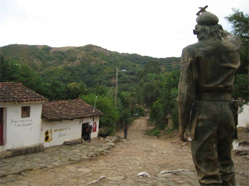 el pueblo el pueblo