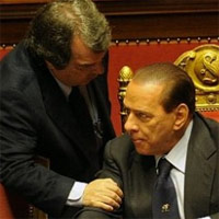 Brunetta sveglia Berlusconi al Senato...