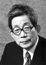 Kenzaburo Oe