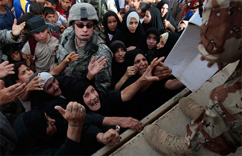 Scene di guerra in Iraq - Foto di Chris Hondros