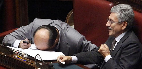 Arriva D'alema.